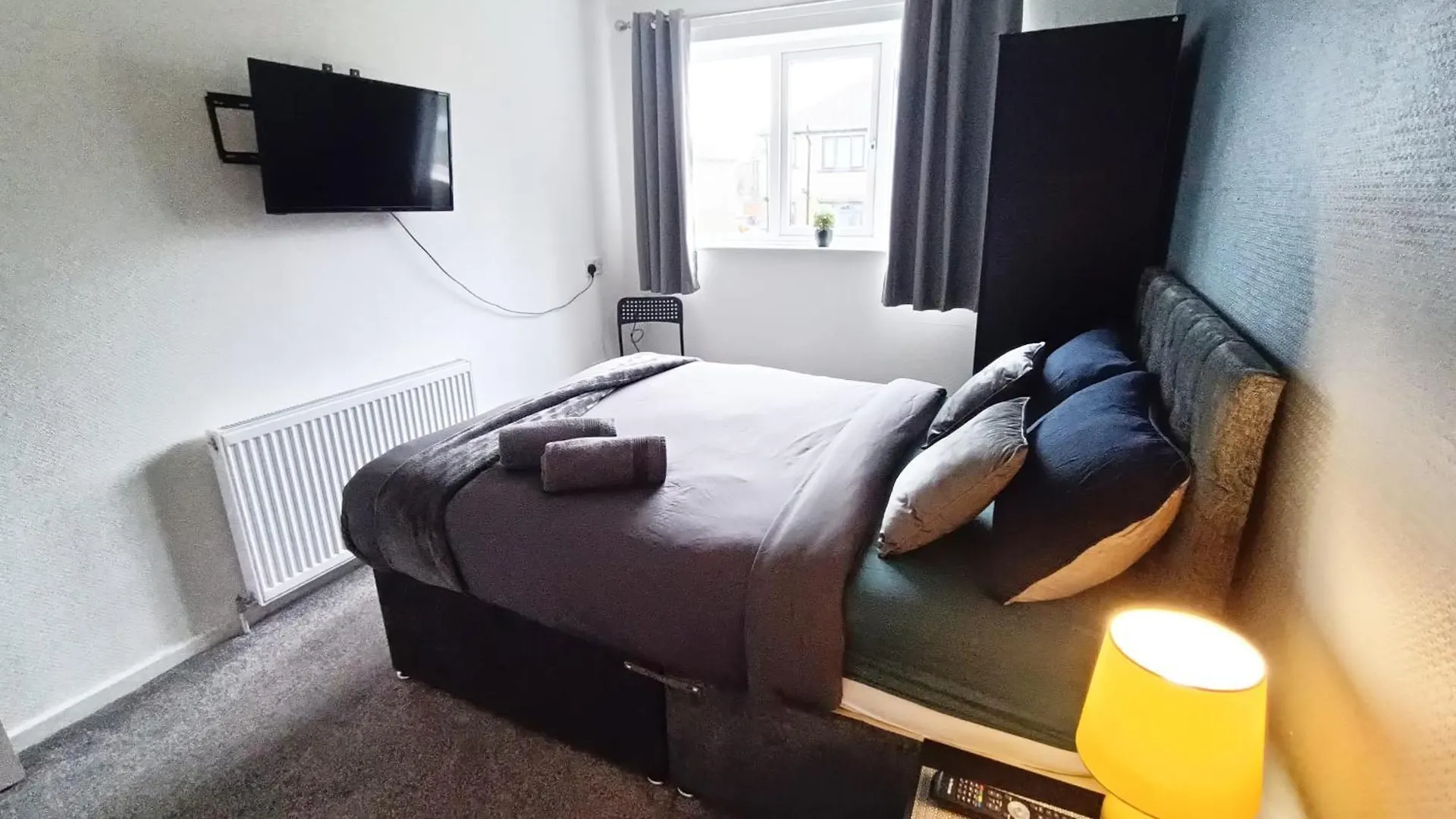 Family Friendly 3-Bed Home Free Parking On Site Хаддерсфилд Дом отдыха