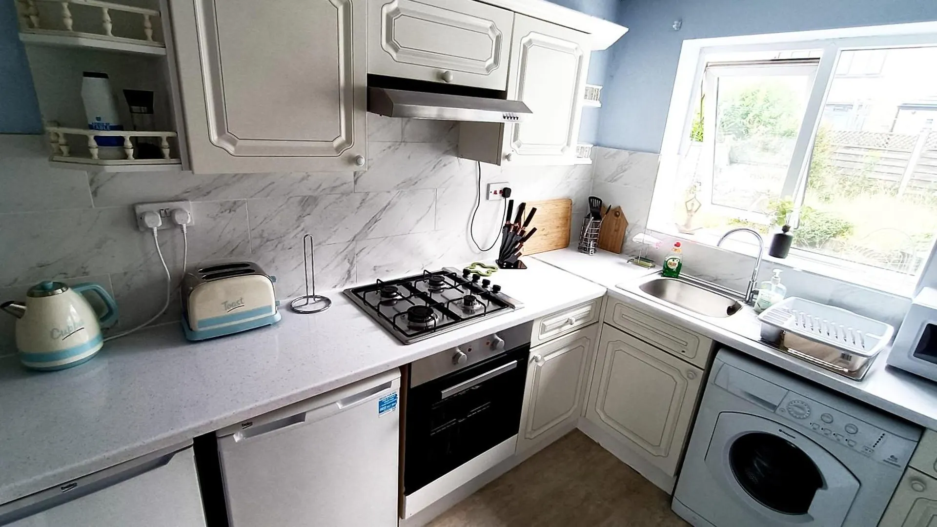 Family Friendly 3-Bed Home Free Parking On Site Huddersfield Wielka Brytania