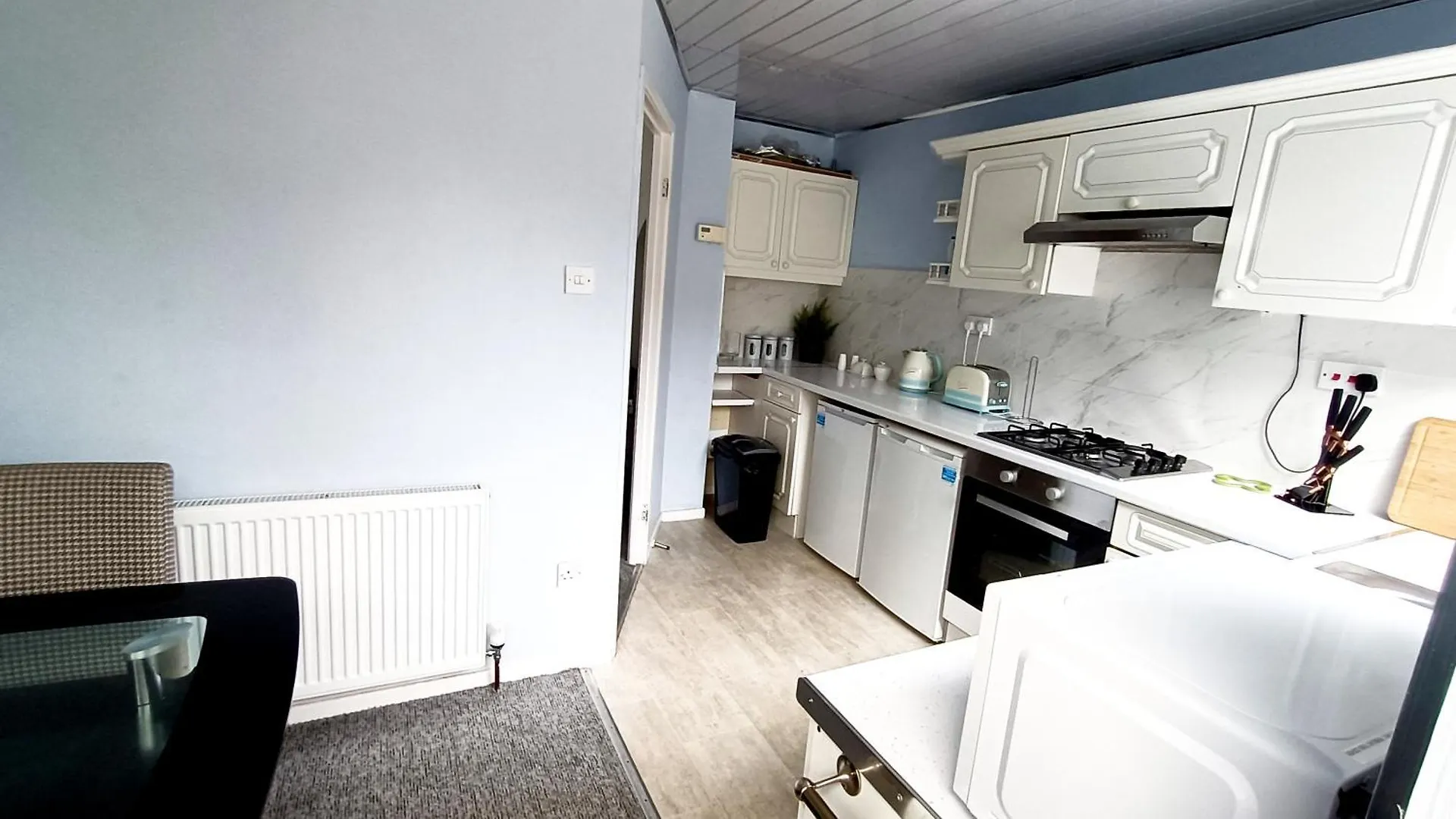 Family Friendly 3-Bed Home Free Parking On Site Хаддерсфилд Дом отдыха